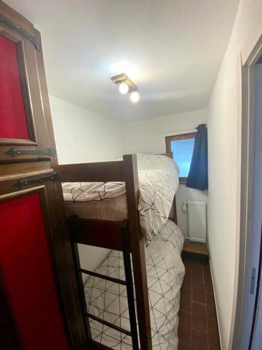 Cozy Apartment Near The Slopes بيريوِل تْشيرفينيا المظهر الخارجي الصورة