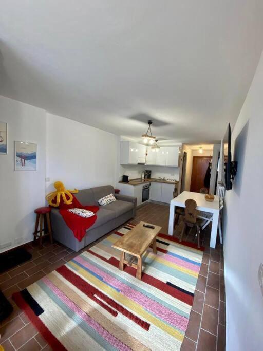 Cozy Apartment Near The Slopes بيريوِل تْشيرفينيا المظهر الخارجي الصورة