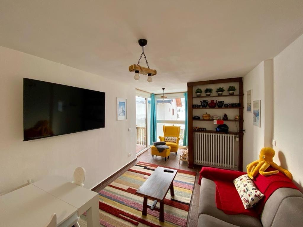 Cozy Apartment Near The Slopes بيريوِل تْشيرفينيا المظهر الخارجي الصورة